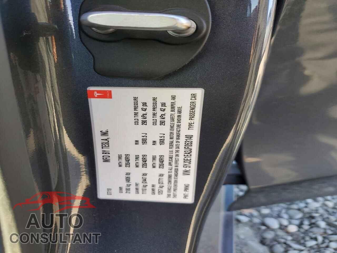 TESLA MODEL 3 2018 - 5YJ3E1EA3JF053140