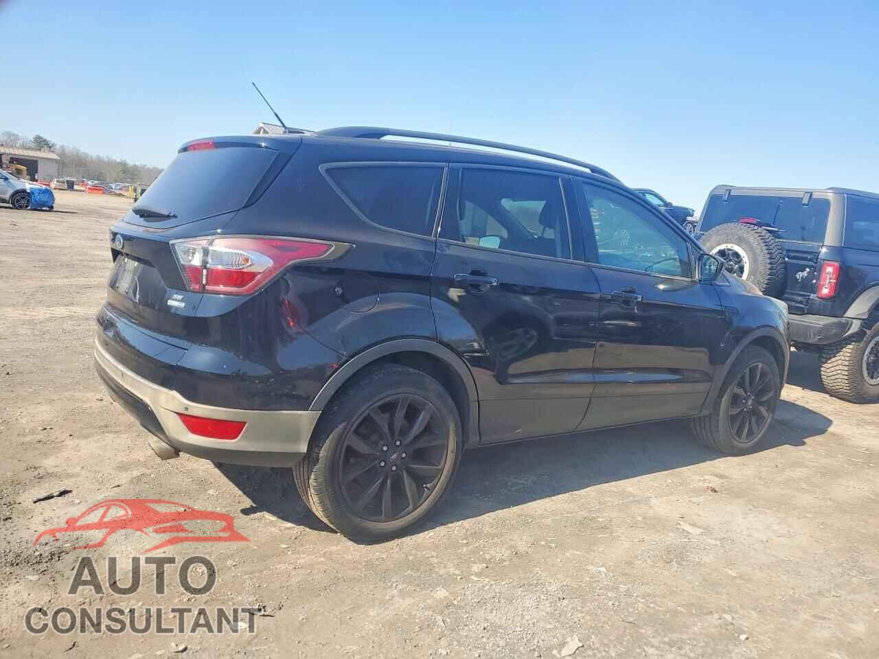 FORD ESCAPE 2017 - 1FMCU9G94HUB48159