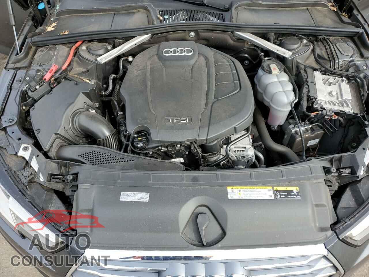 AUDI A4 2019 - WAUDNAF43KA105709