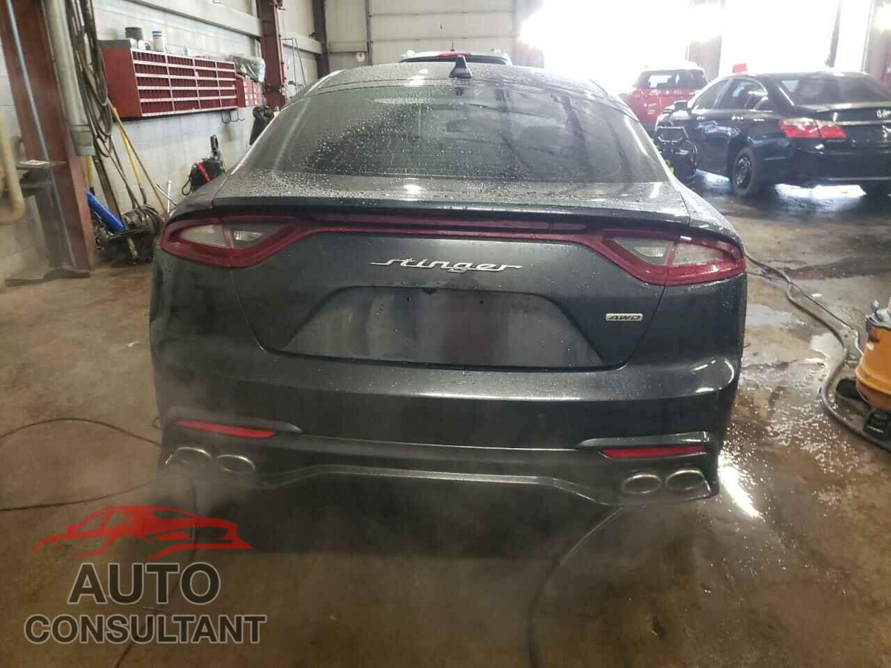 KIA STINGER 2019 - KNAE15LA3K6070657