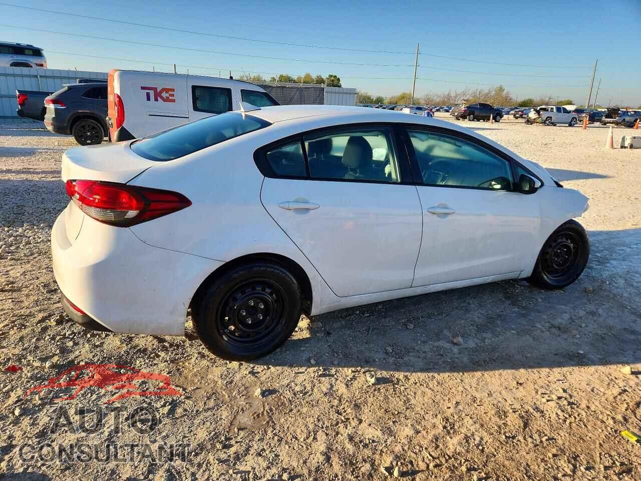 KIA FORTE 2017 - 3KPFK4A78HE041602