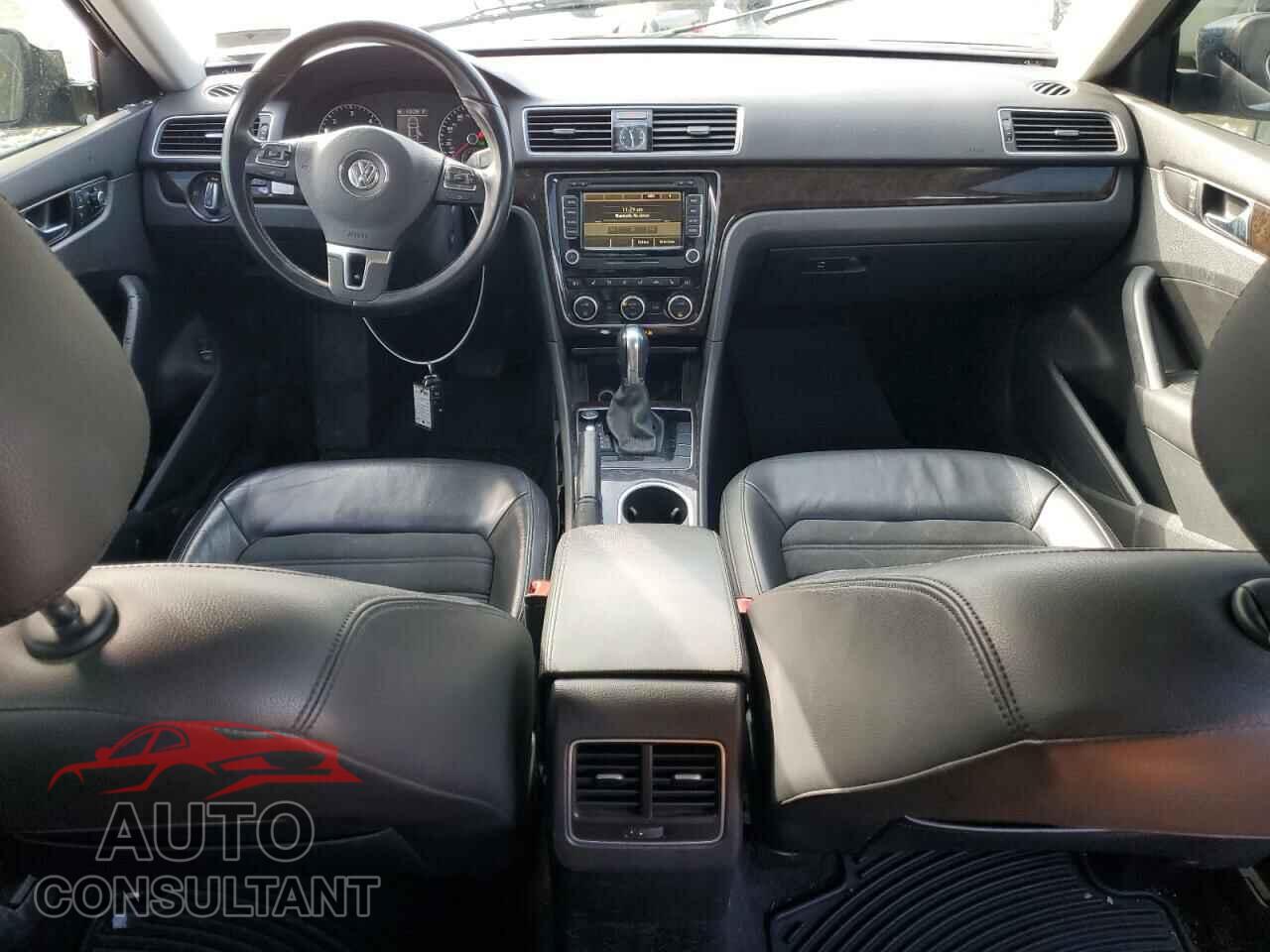 VOLKSWAGEN PASSAT 2014 - 1VWCN7A31EC081299