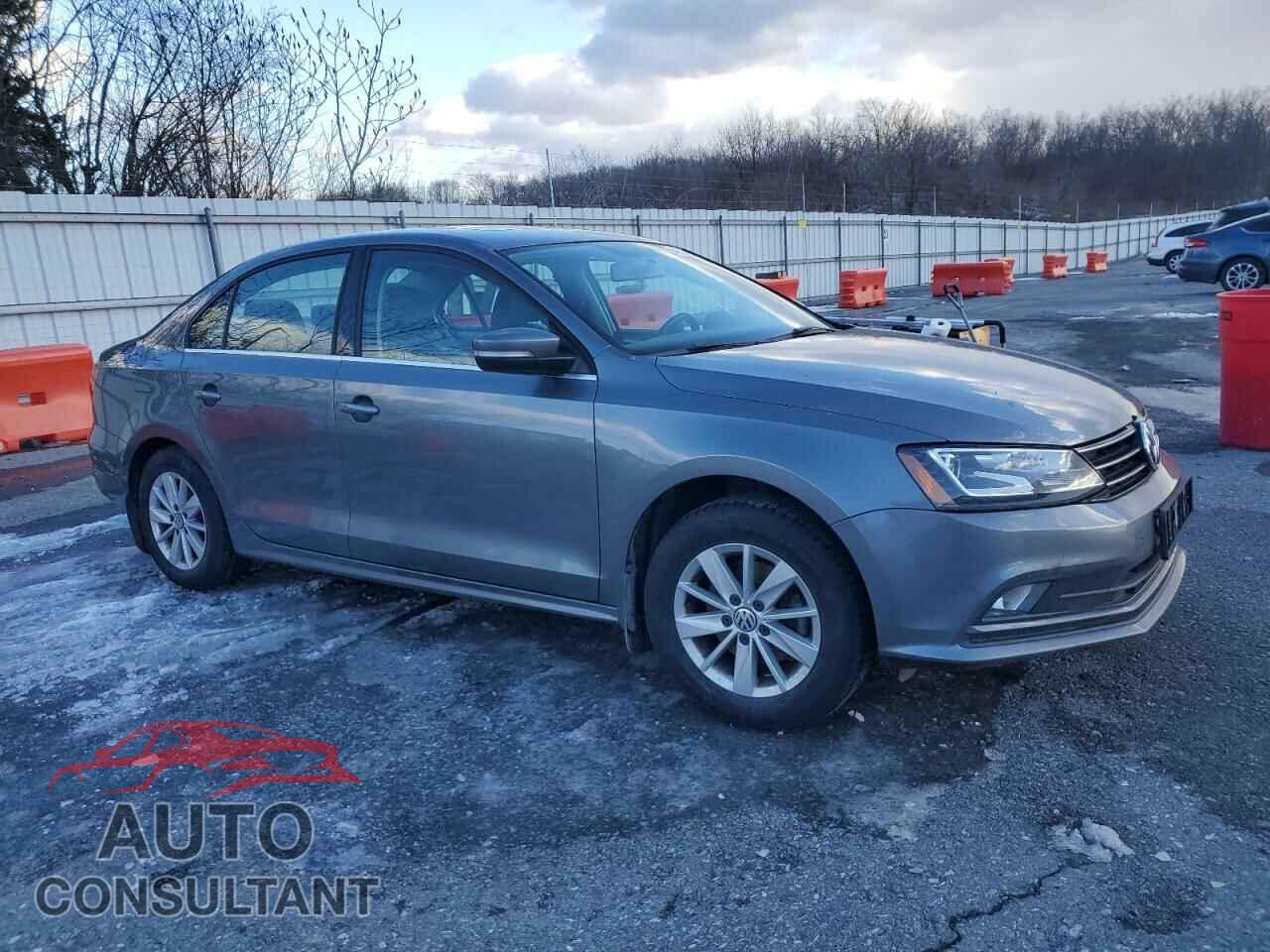 VOLKSWAGEN JETTA 2015 - 3VWD17AJXFM268457