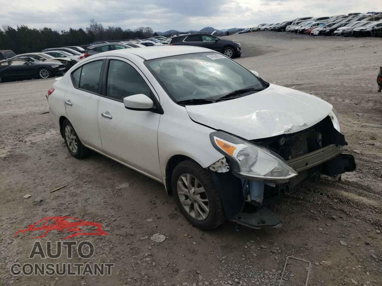 NISSAN VERSA 2017 - 3N1CN7AP3HL834915