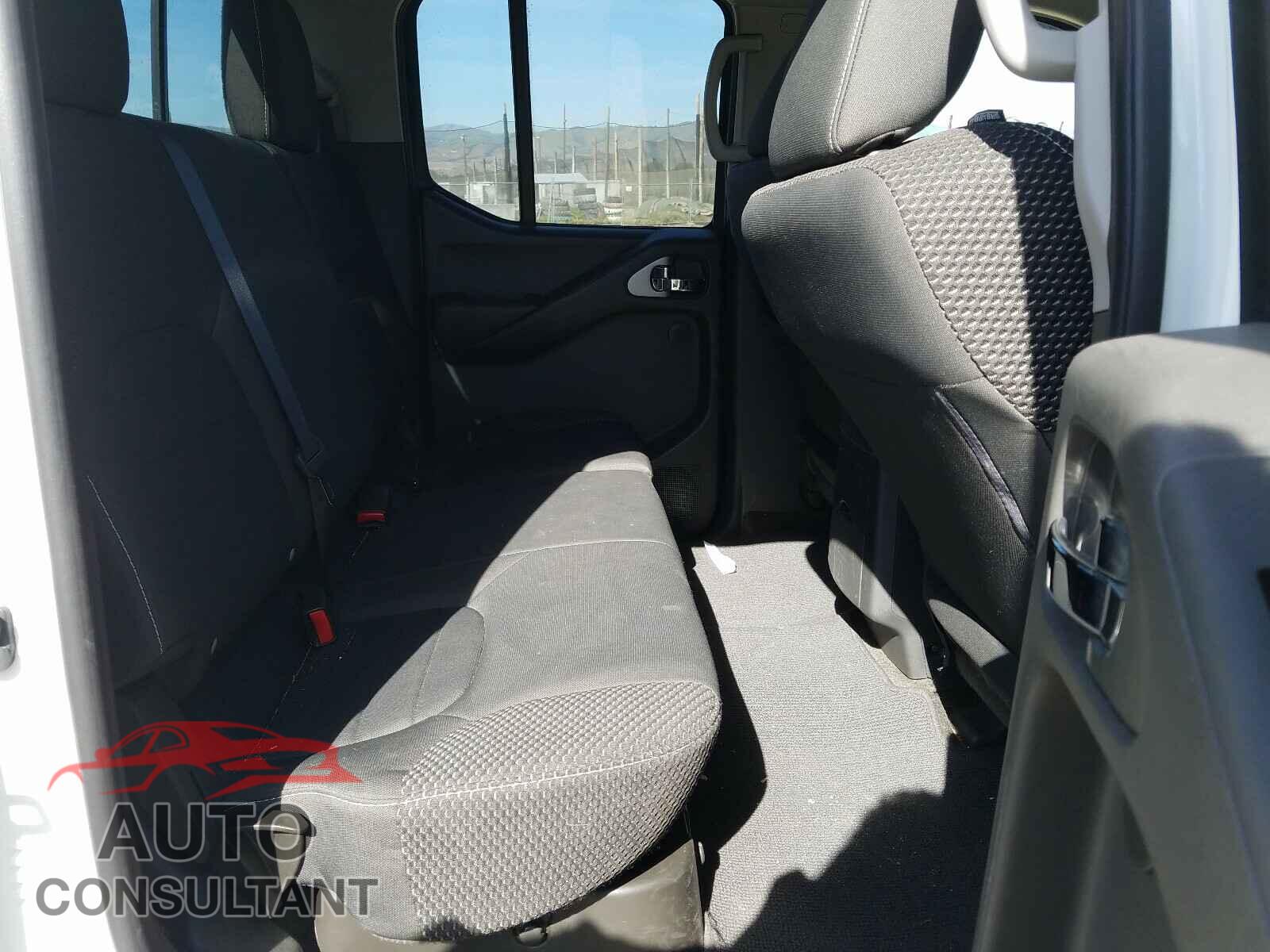 NISSAN FRONTIER 2018 - 1N6AD0EV1JN738159