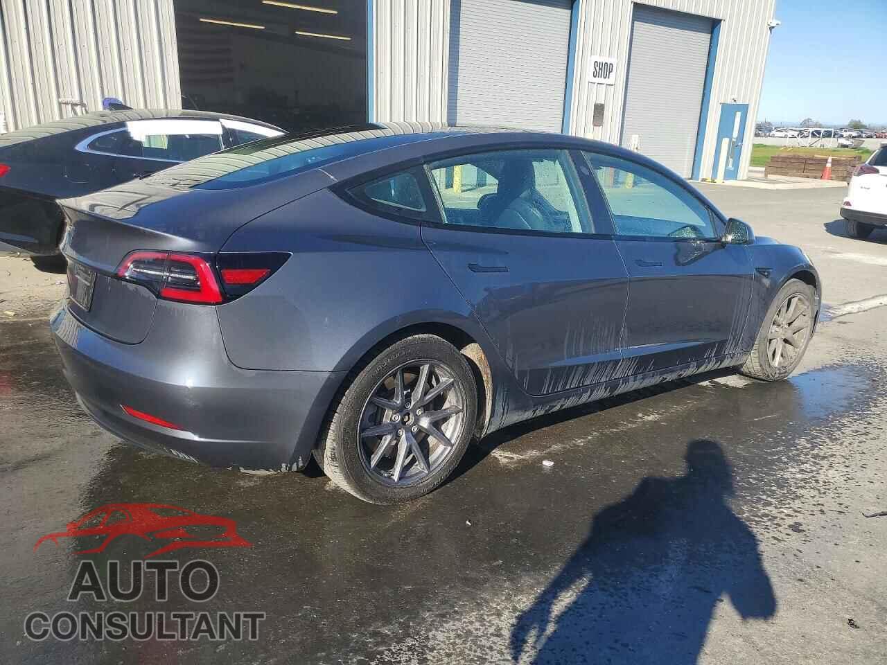 TESLA MODEL 3 2023 - 5YJ3E1EAXPF447212