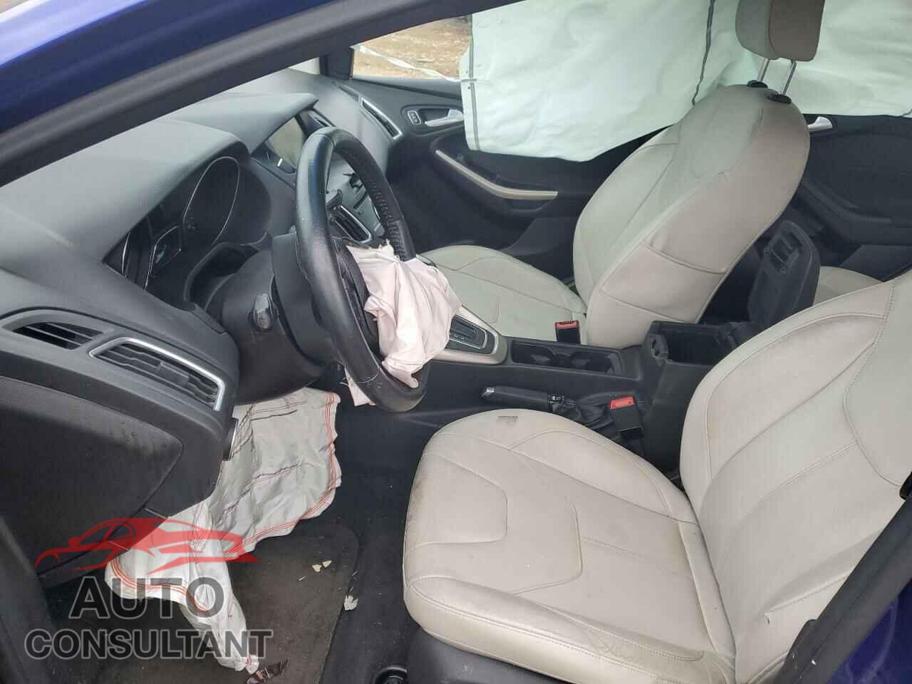 FORD FOCUS 2015 - 1FADP3N27FL379956