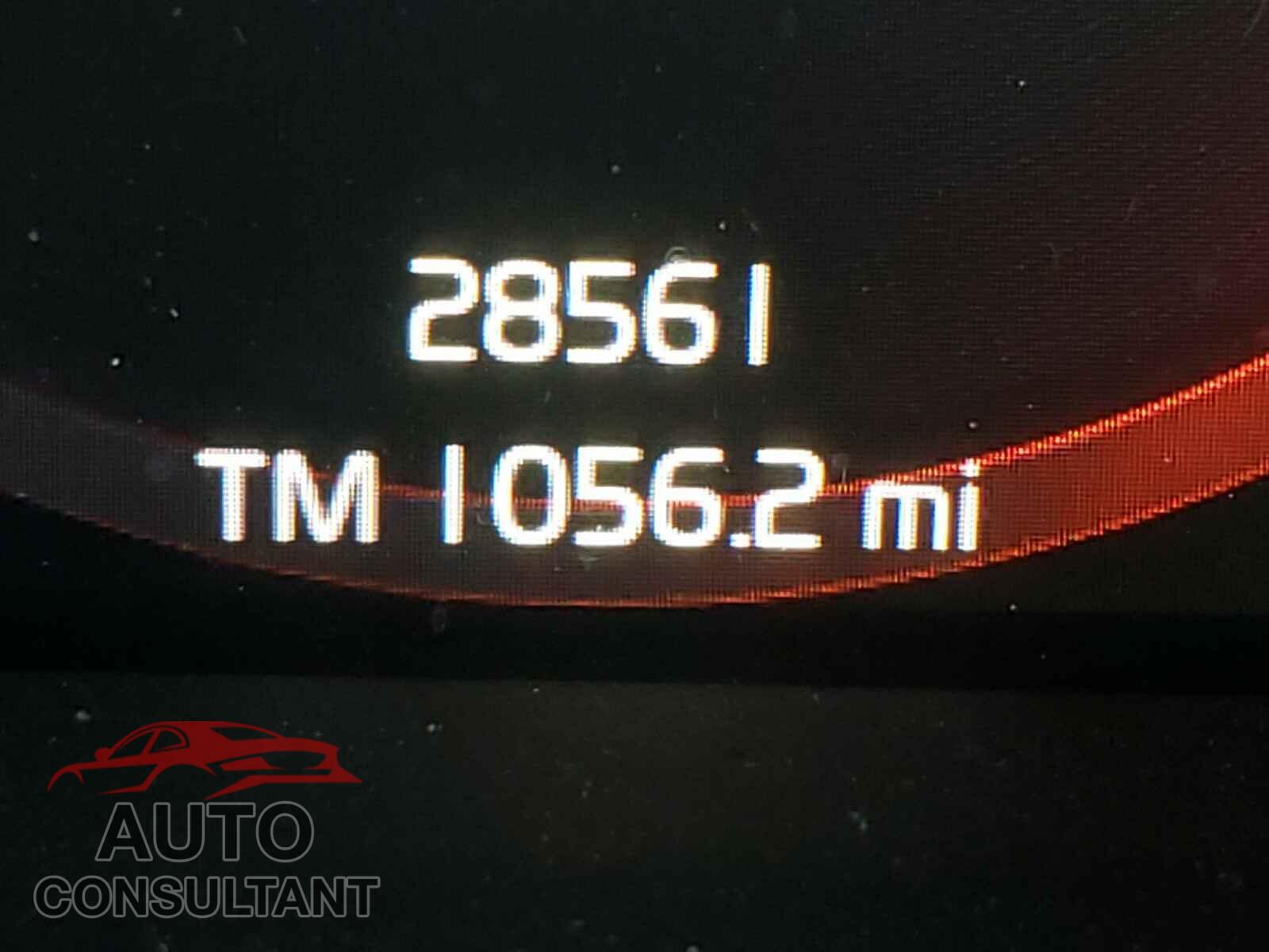 VOLVO XC40 2019 - YV4162UM1K2135312