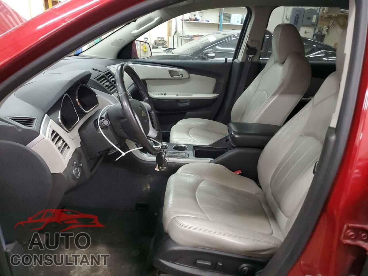 CHEVROLET TRAVERSE 2012 - 1GNKRLED8CJ399788