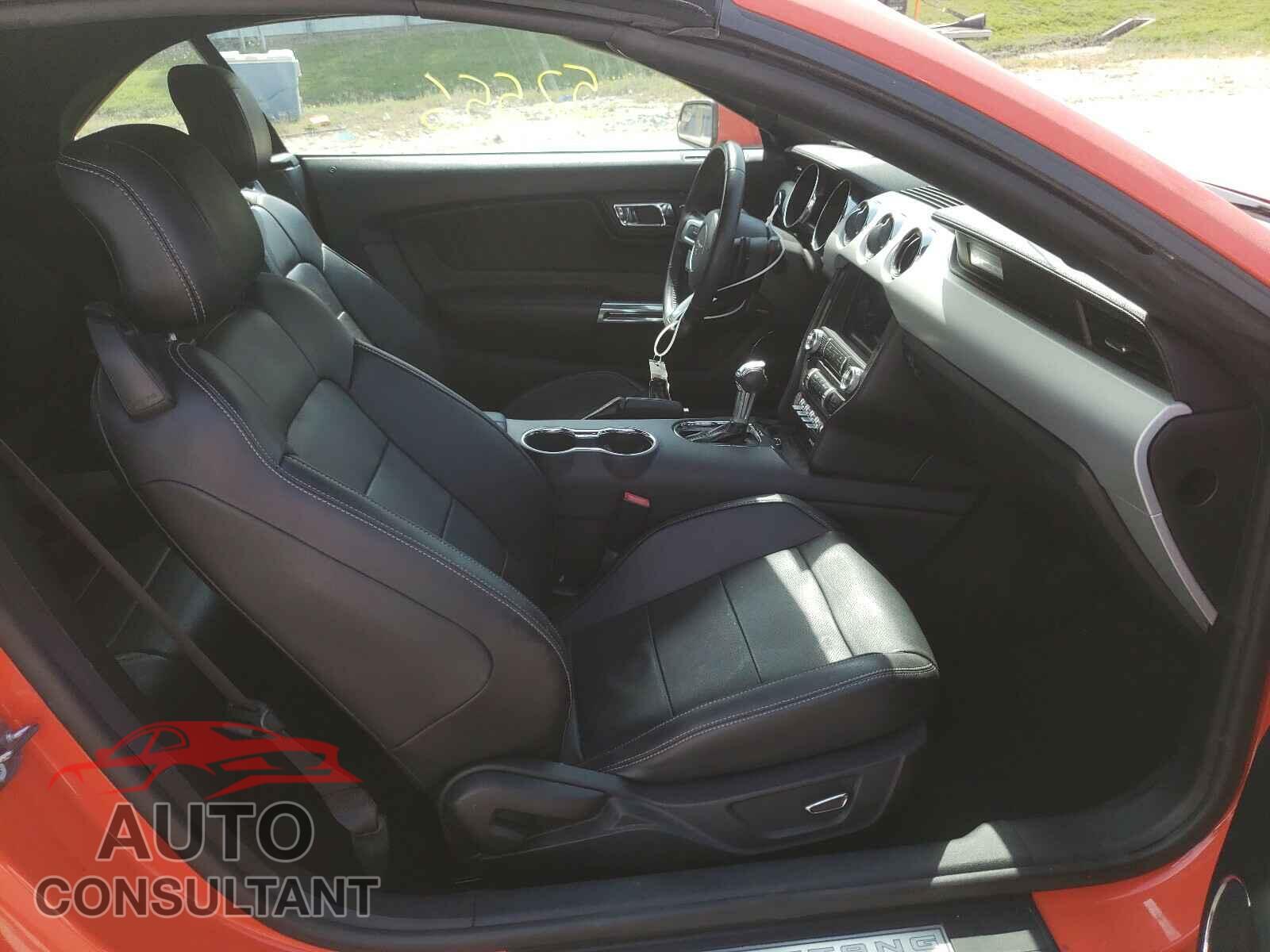 FORD MUSTANG 2016 - 1FATP8UH9G5275599