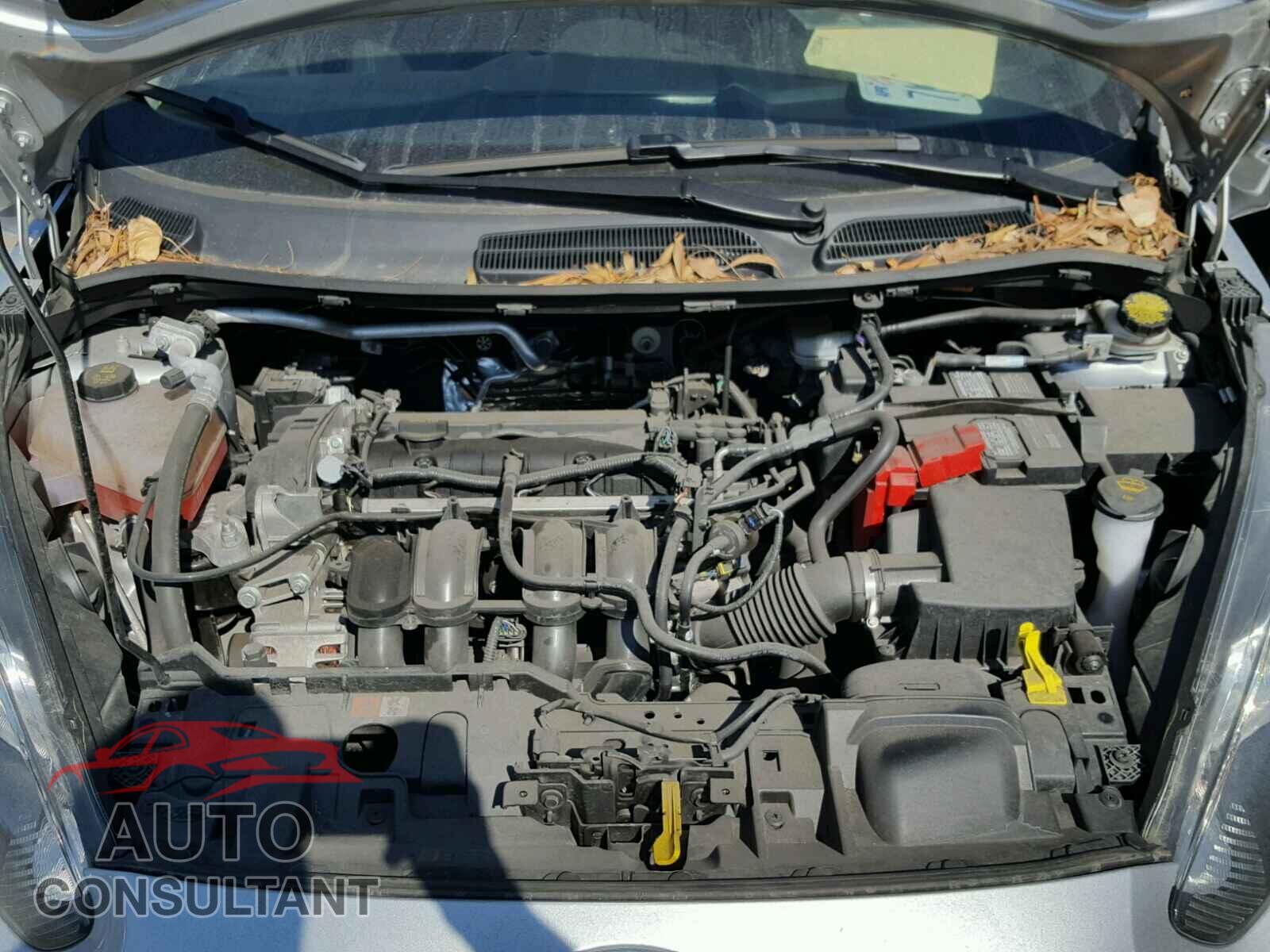FORD FIESTA SE 2015 - 3FADP4EJ5FM172509