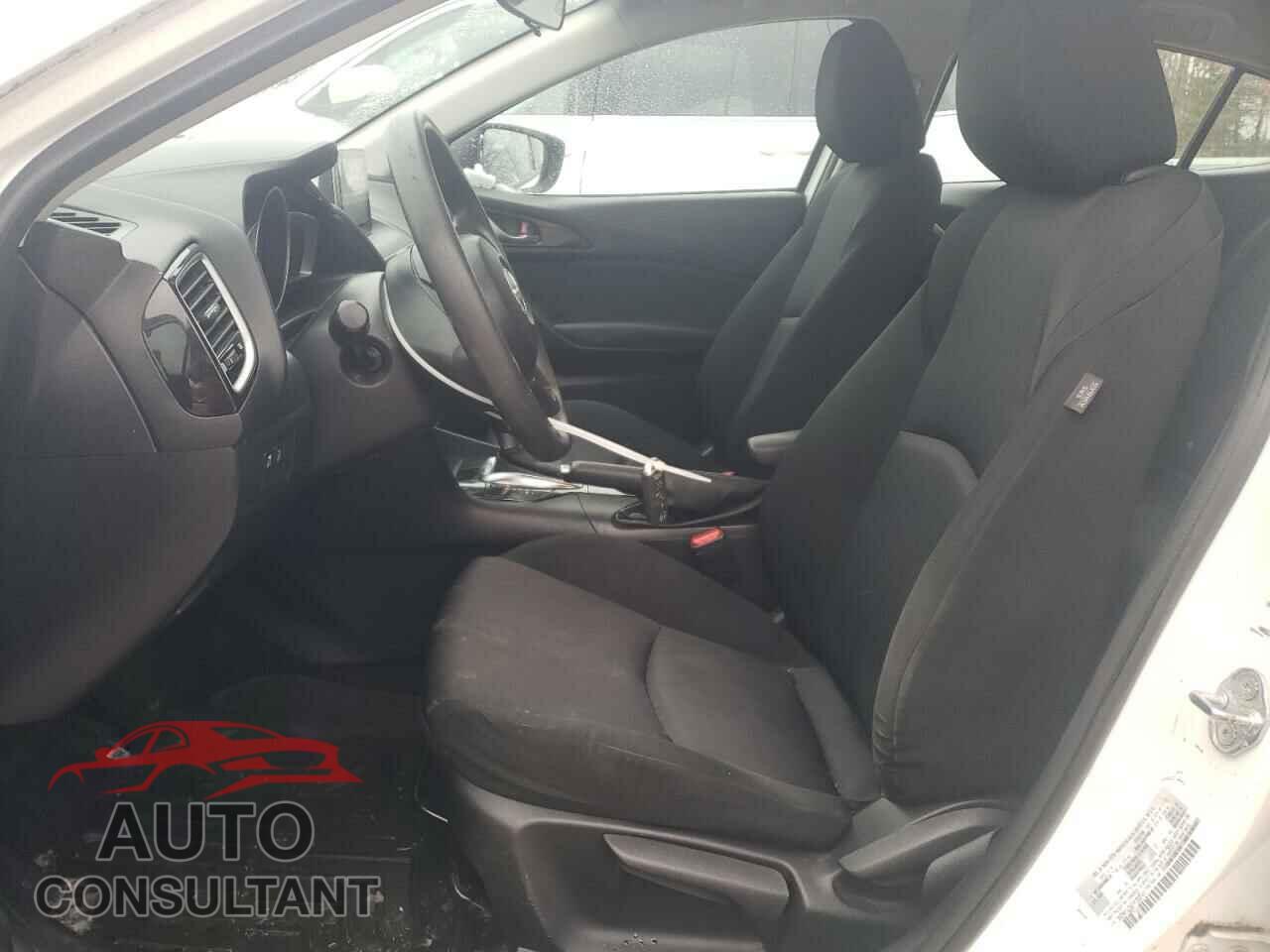MAZDA 3 2015 - 3MZBM1U7XFM165874