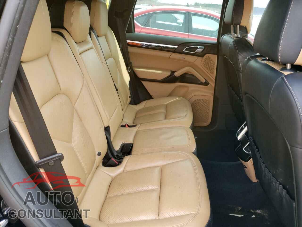 PORSCHE CAYENNE 2016 - WP1AA2A24GLA04668
