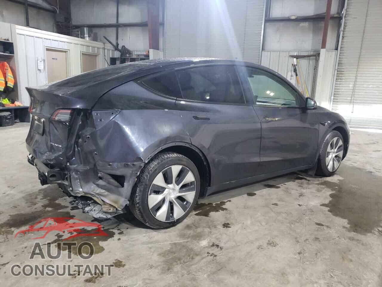 TESLA MODEL Y 2021 - 5YJYGAEE4MF286600
