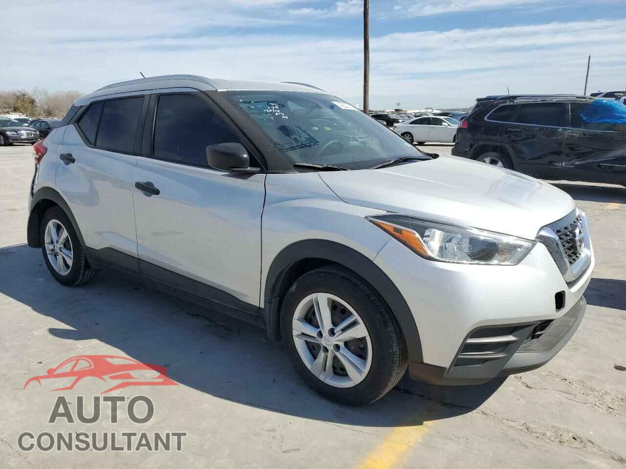 NISSAN KICKS 2019 - 3N1CP5CU3KL566084