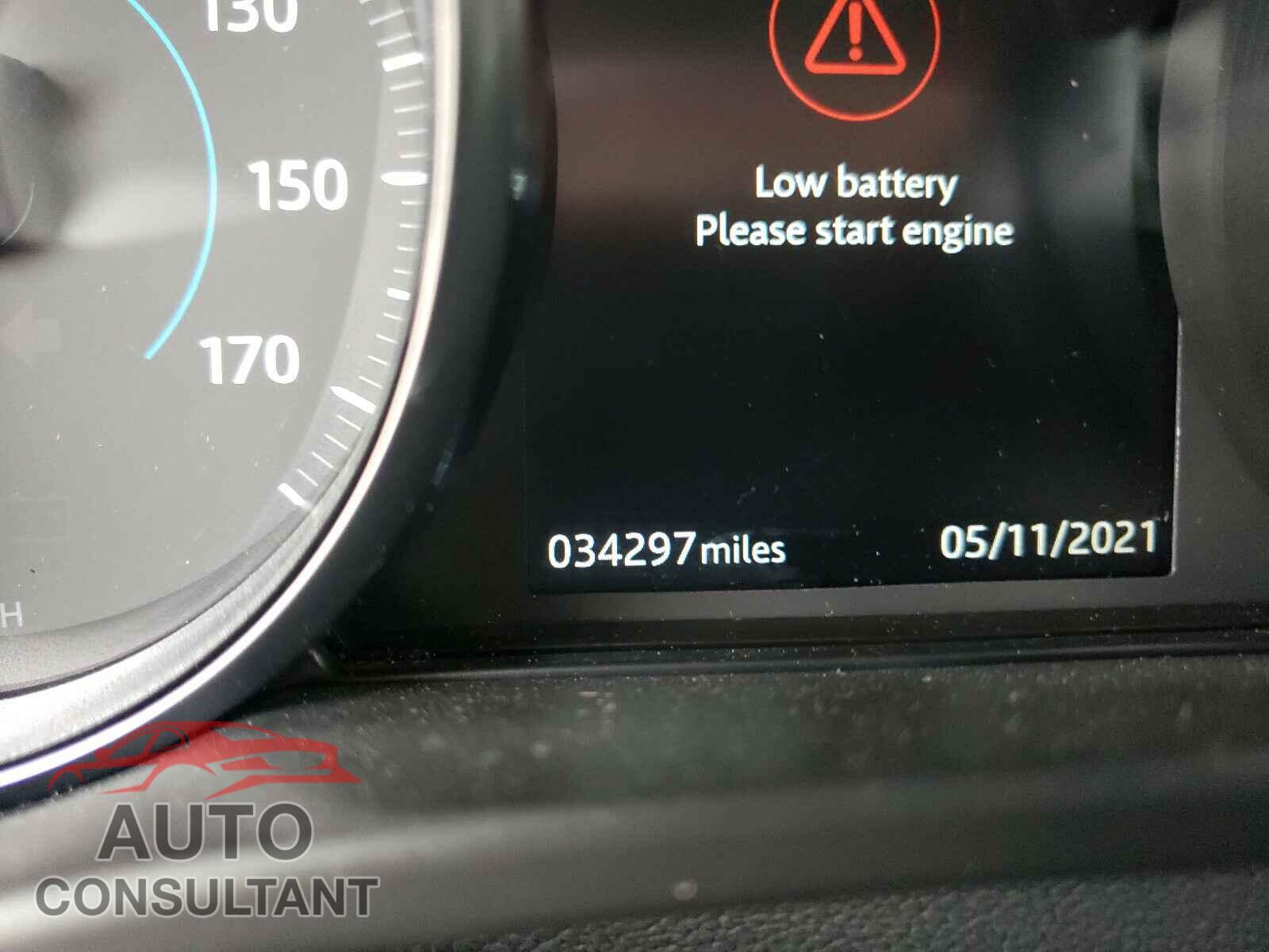 JAGUAR XE 2019 - SAJAR4FX2KCP48354