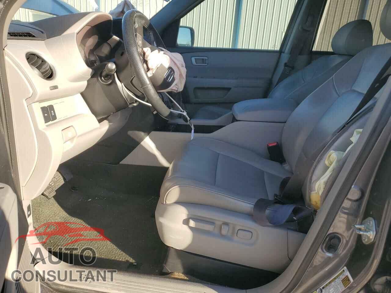 HONDA PILOT 2015 - 5FNYF3H97FB016745