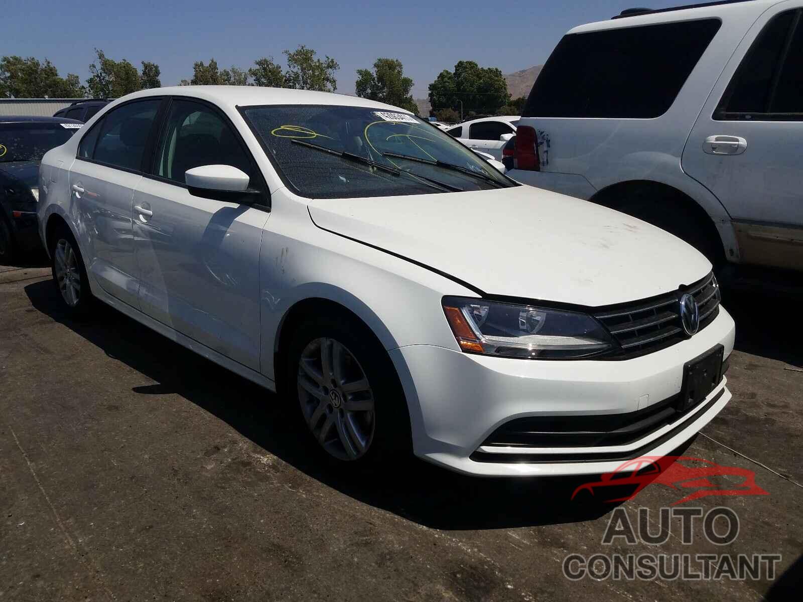 VOLKSWAGEN JETTA 2018 - 3VW2B7AJ4JM253434