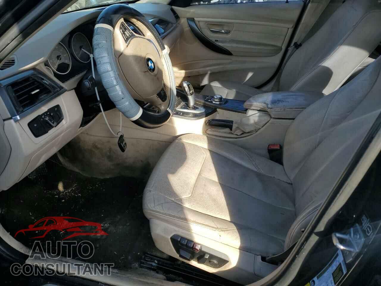 BMW 3 SERIES 2013 - WBA3B3C55DJ810544