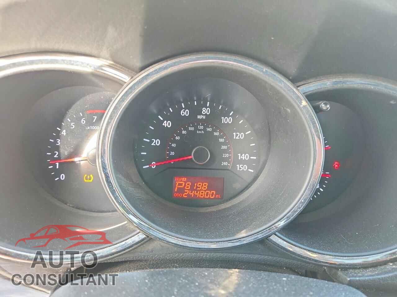 KIA SORENTO 2013 - 5XYKTDA62DG331396
