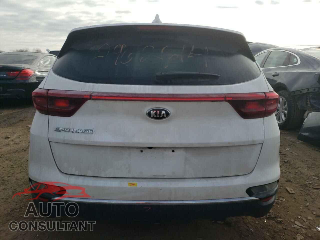 KIA SPORTAGE 2021 - KNDPMCACXM7945211