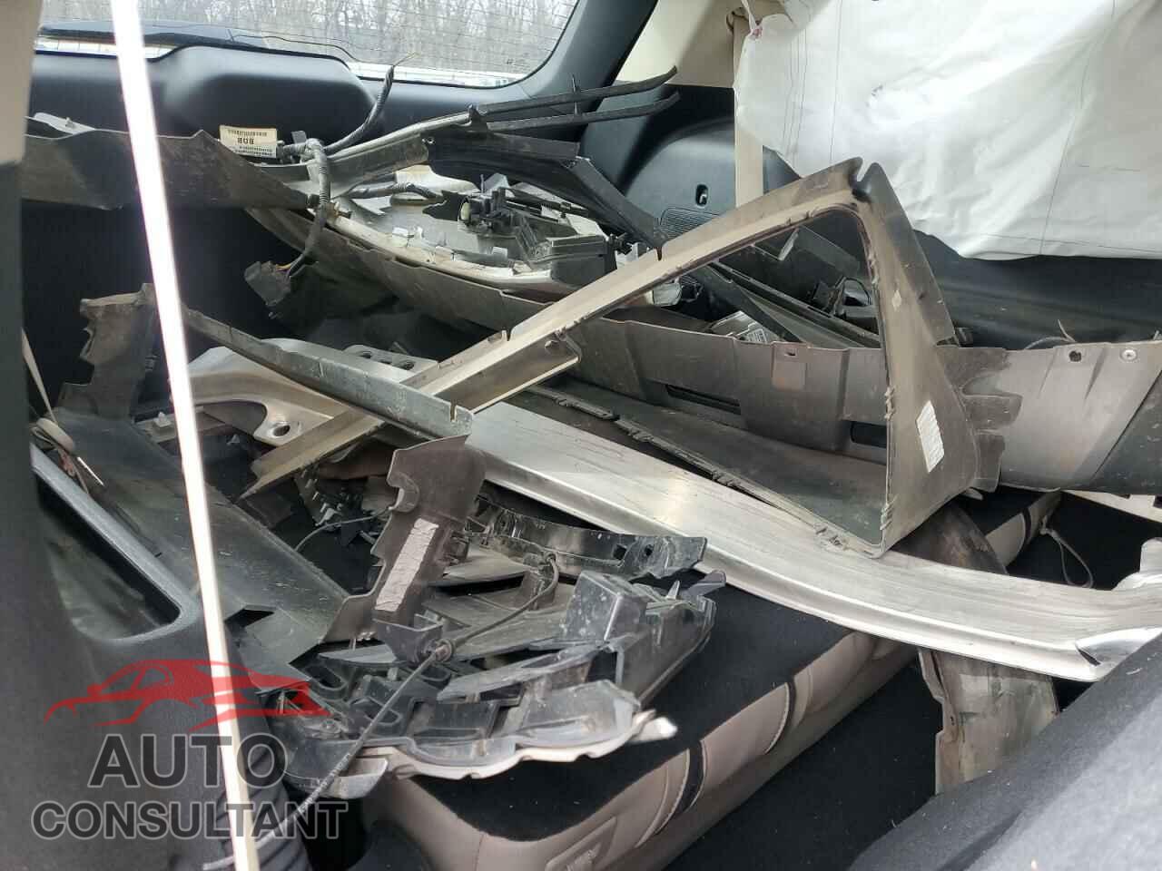 FORD EXPLORER 2022 - 1FMSK7FH5NGB40936