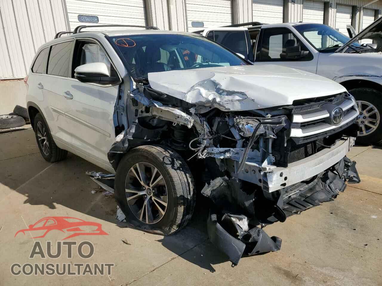 TOYOTA HIGHLANDER 2017 - 5TDZZRFH8HS188628