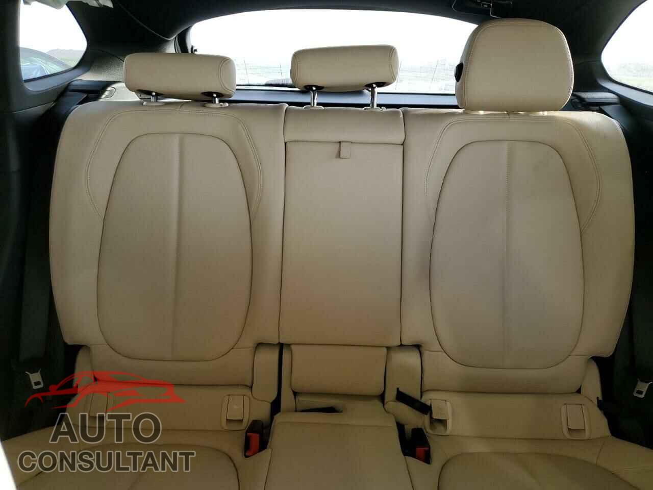 BMW X1 2016 - WBXHT3Z36G4A48815