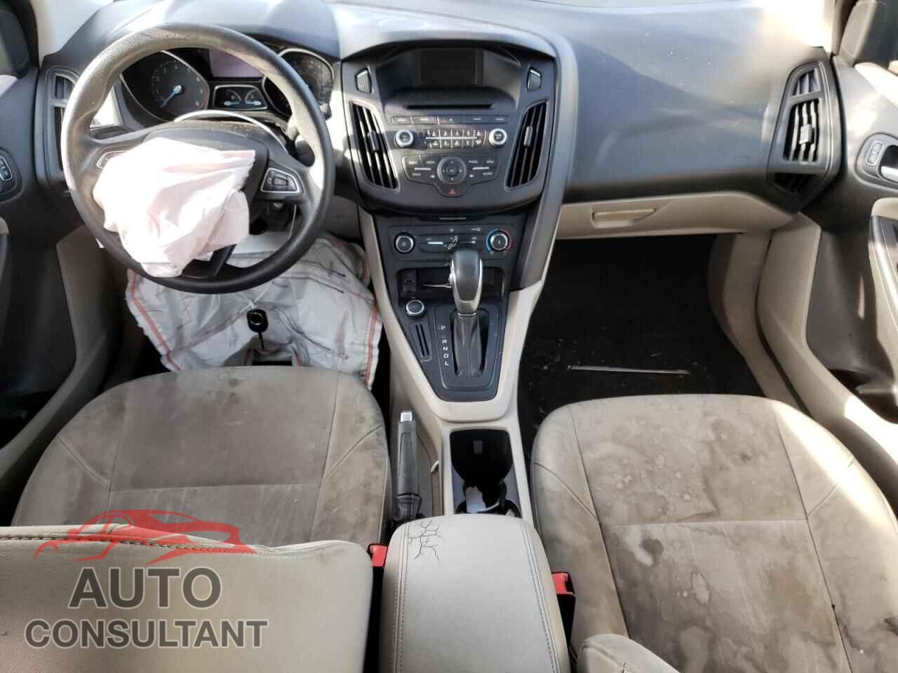 FORD FOCUS 2017 - 1FADP3F22HL330858