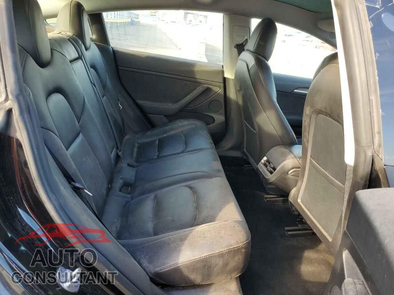 TESLA MODEL 3 2022 - 5YJ3E1EA2NF304638
