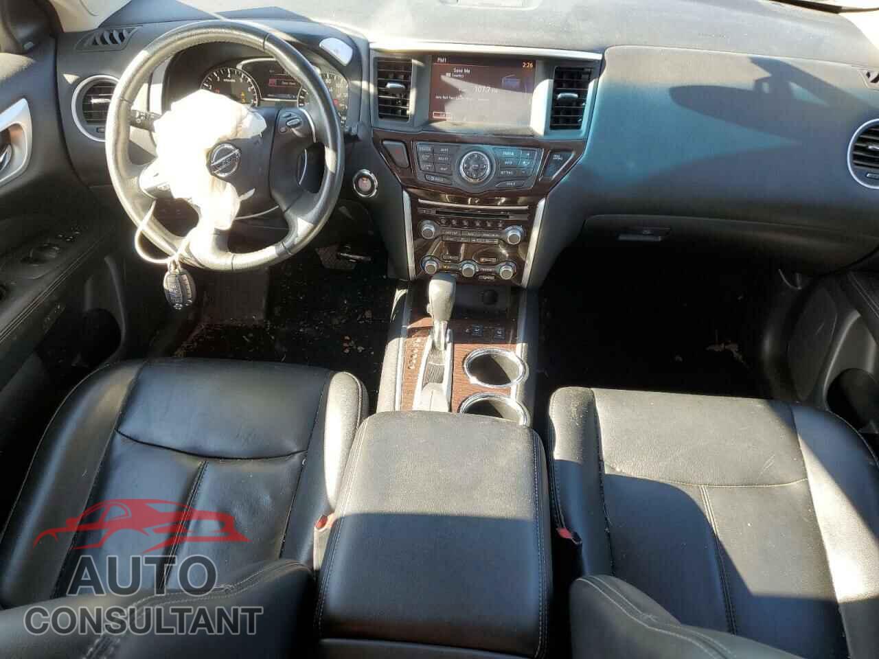 NISSAN PATHFINDER 2016 - 5N1AR2MN9GC622600