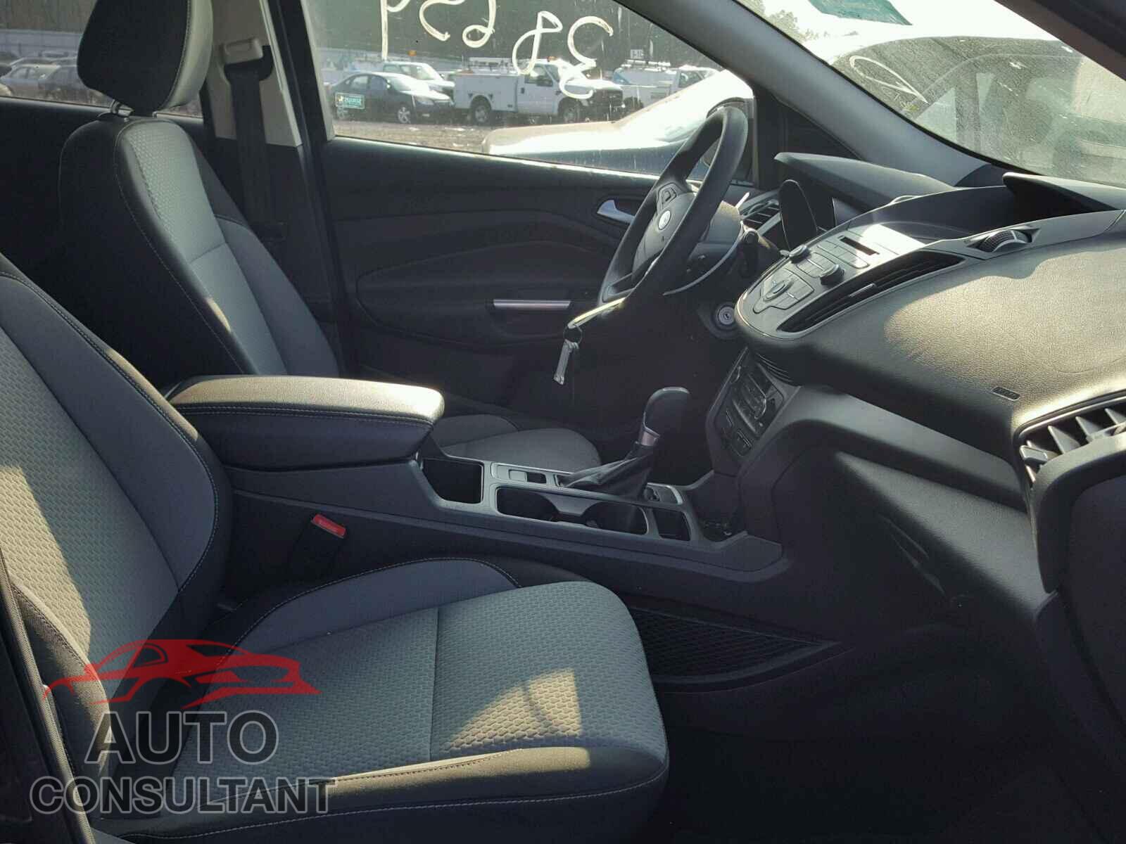 FORD ESCAPE SE 2017 - 1FMCU9GD2HUE39506