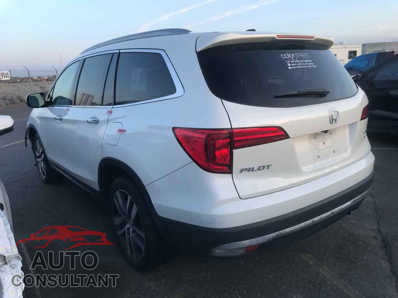 HONDA PILOT 2017 - 5FNYF6H96HB082675