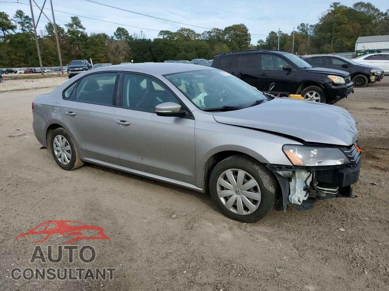 VOLKSWAGEN PASSAT 2013 - 1VWAP7A30DC060962