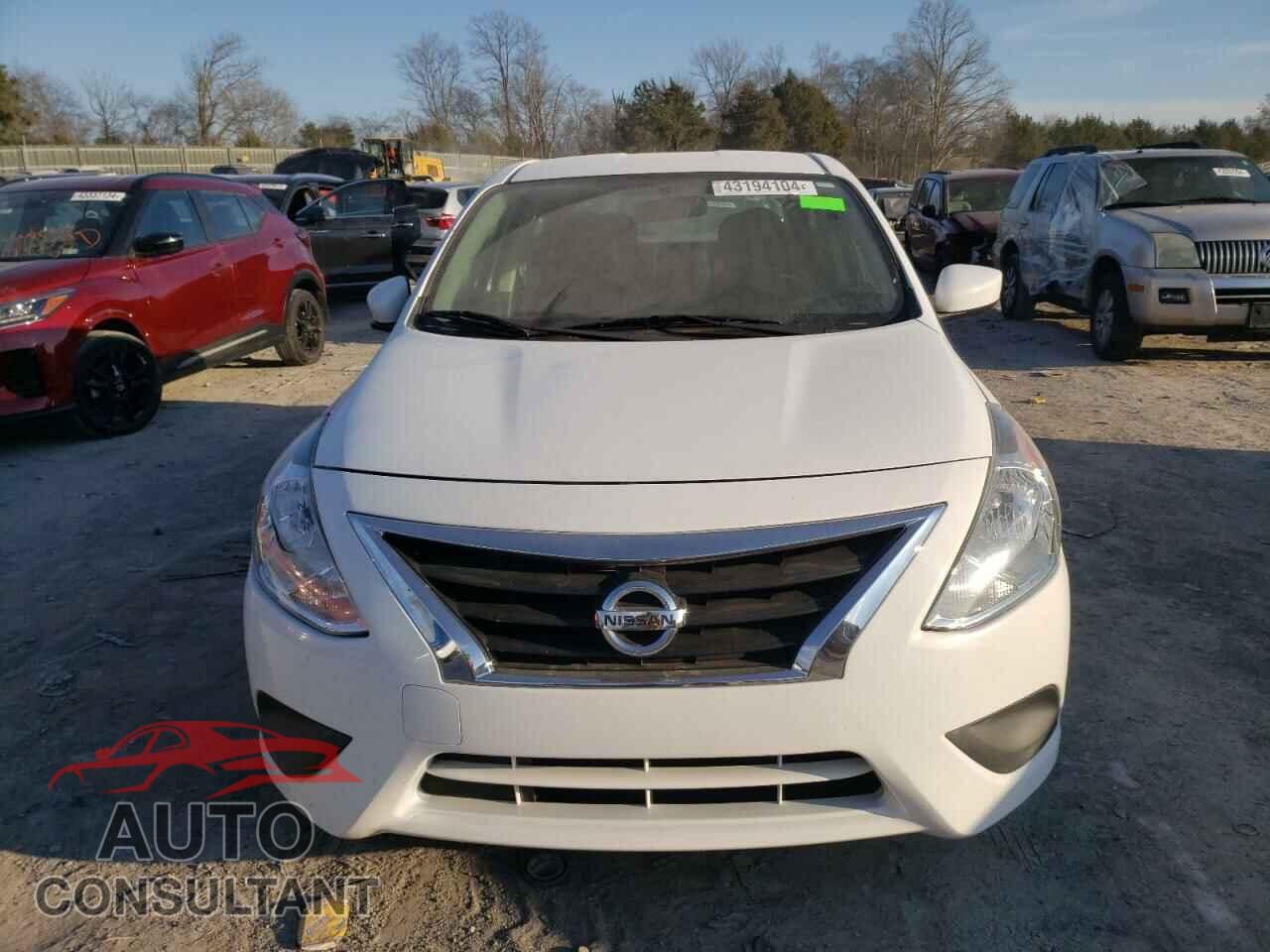 NISSAN VERSA 2017 - 3N1CN7AP3HL833201