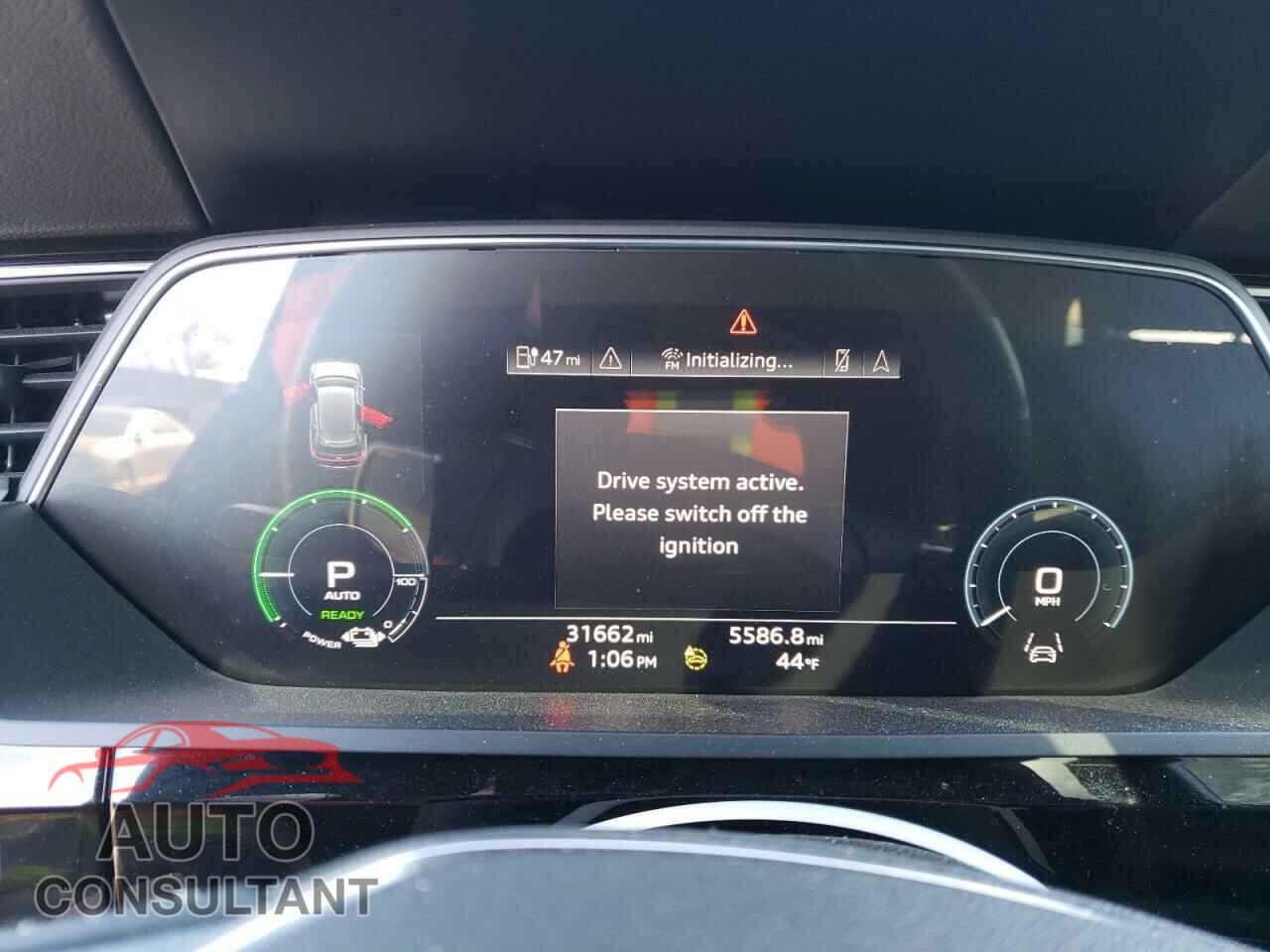 AUDI E-TRON 2021 - WA1LAAGE0MB015720
