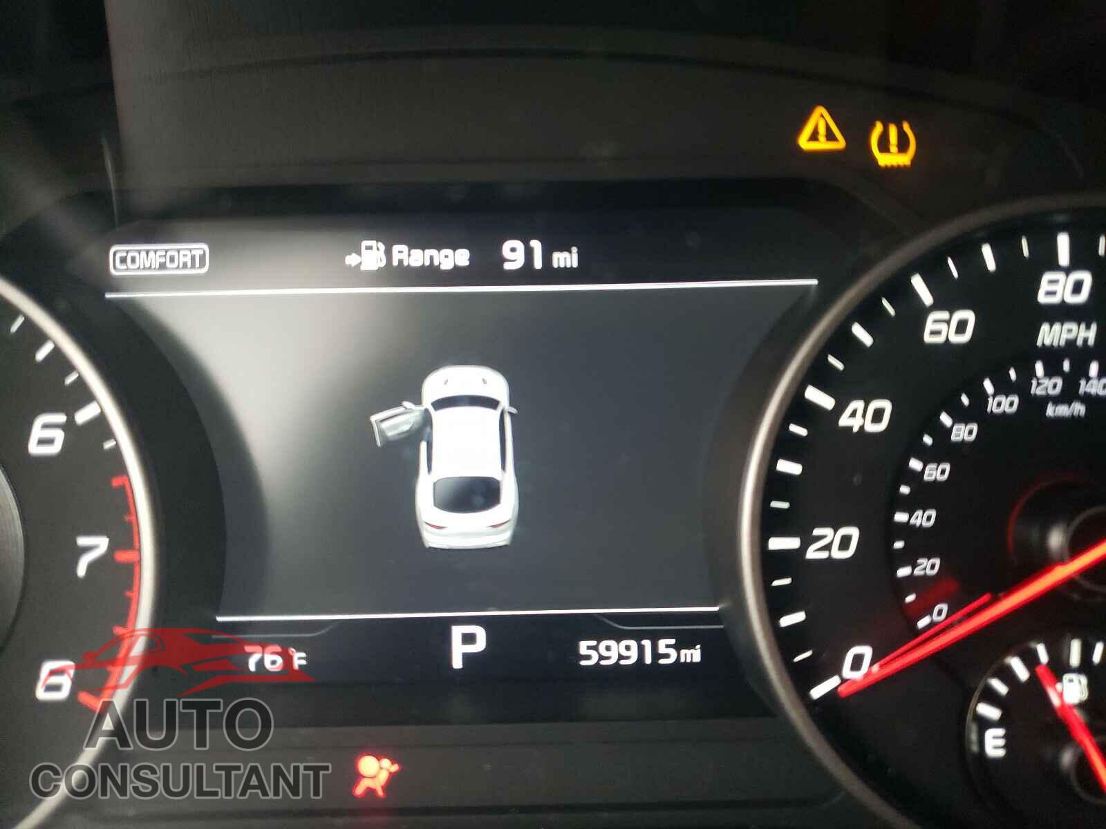 KIA STINGER 2018 - KNAE25LA2J6014561