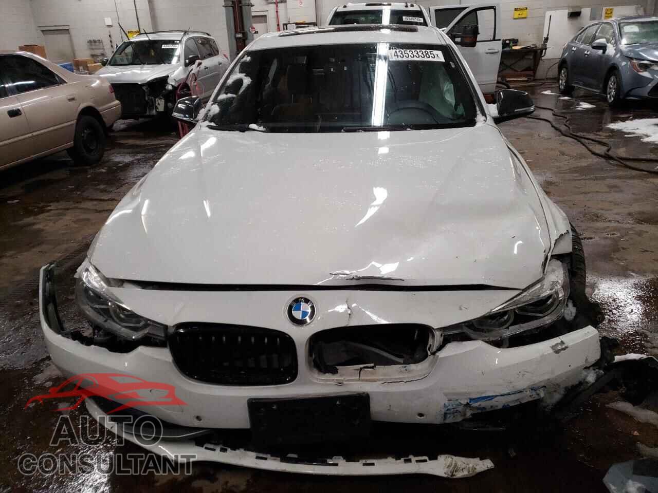 BMW 3 SERIES 2017 - WBA8D9G54HNU59010
