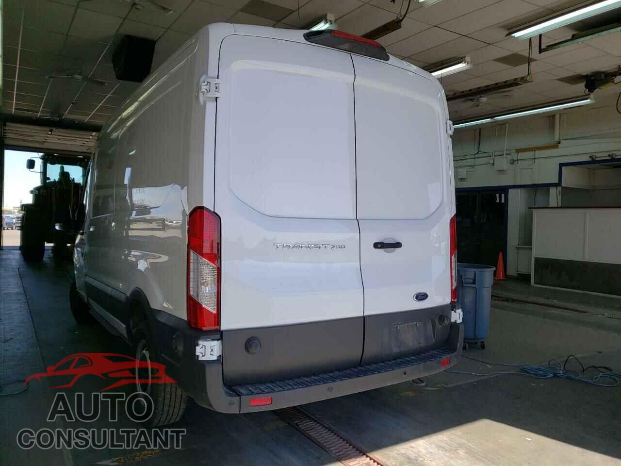 FORD TRANSIT CO 2019 - 1FTYR2CM1KKB82995