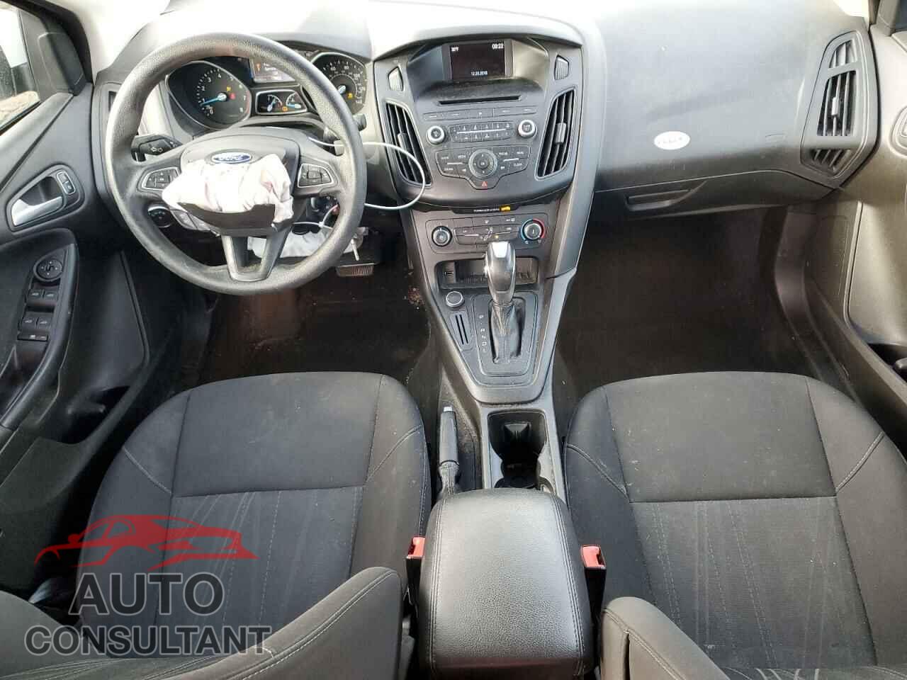 FORD FOCUS 2016 - 1FADP3F25GL348978