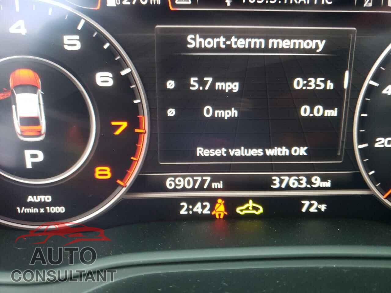 AUDI A5 2018 - WAUFNCF55JA008121