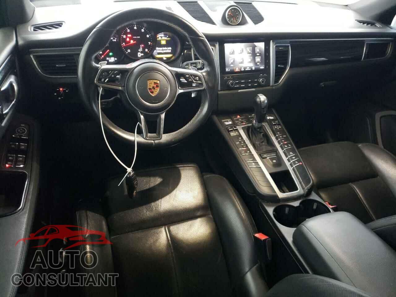 PORSCHE MACAN 2017 - WP1AA2A50HLB00065