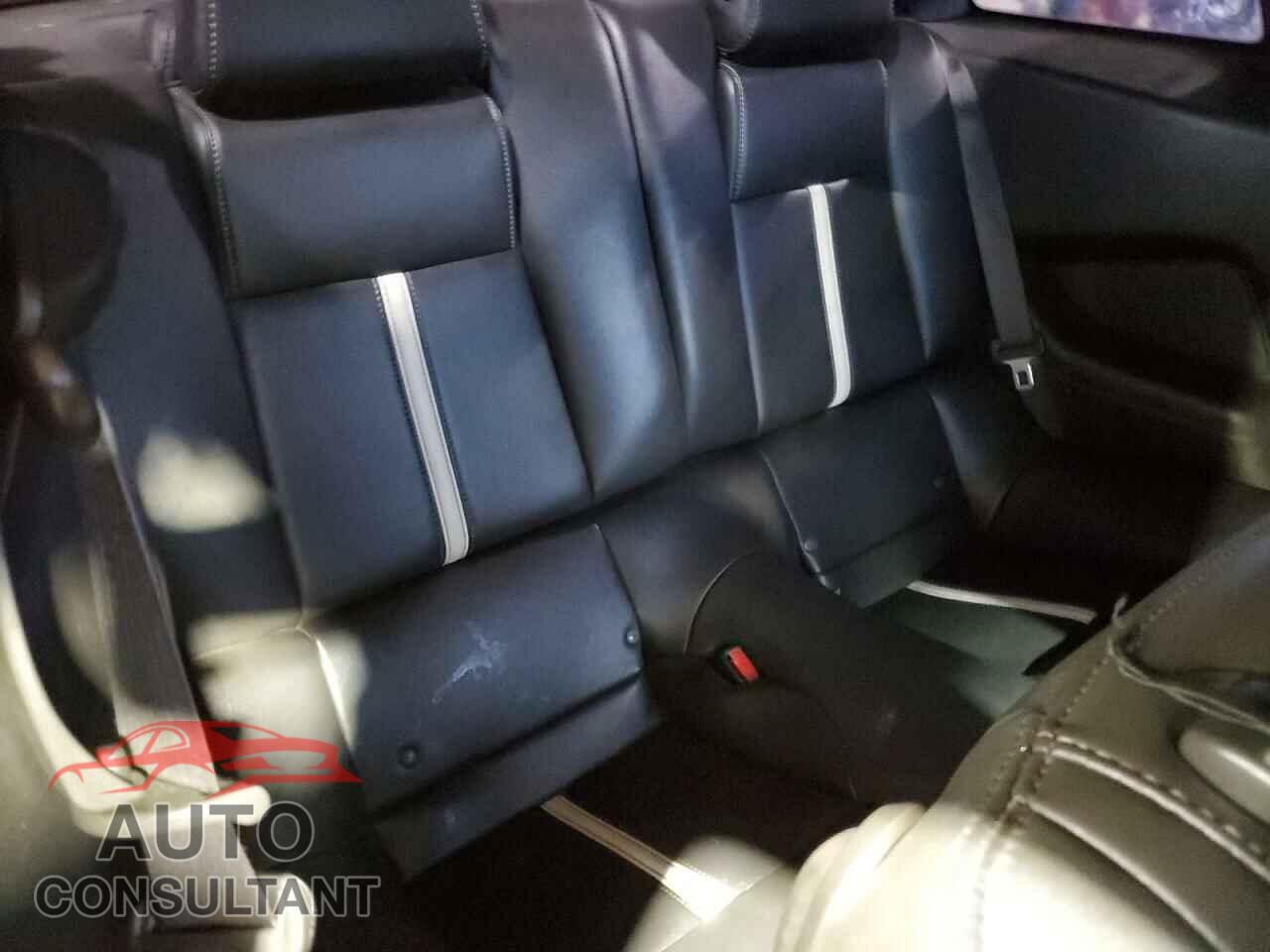 FORD MUSTANG 2014 - 1ZVBP8CF1E5311107