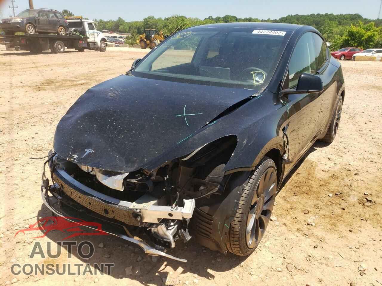 TESLA MODEL Y 2021 - 5YJYGDEF3MF299283