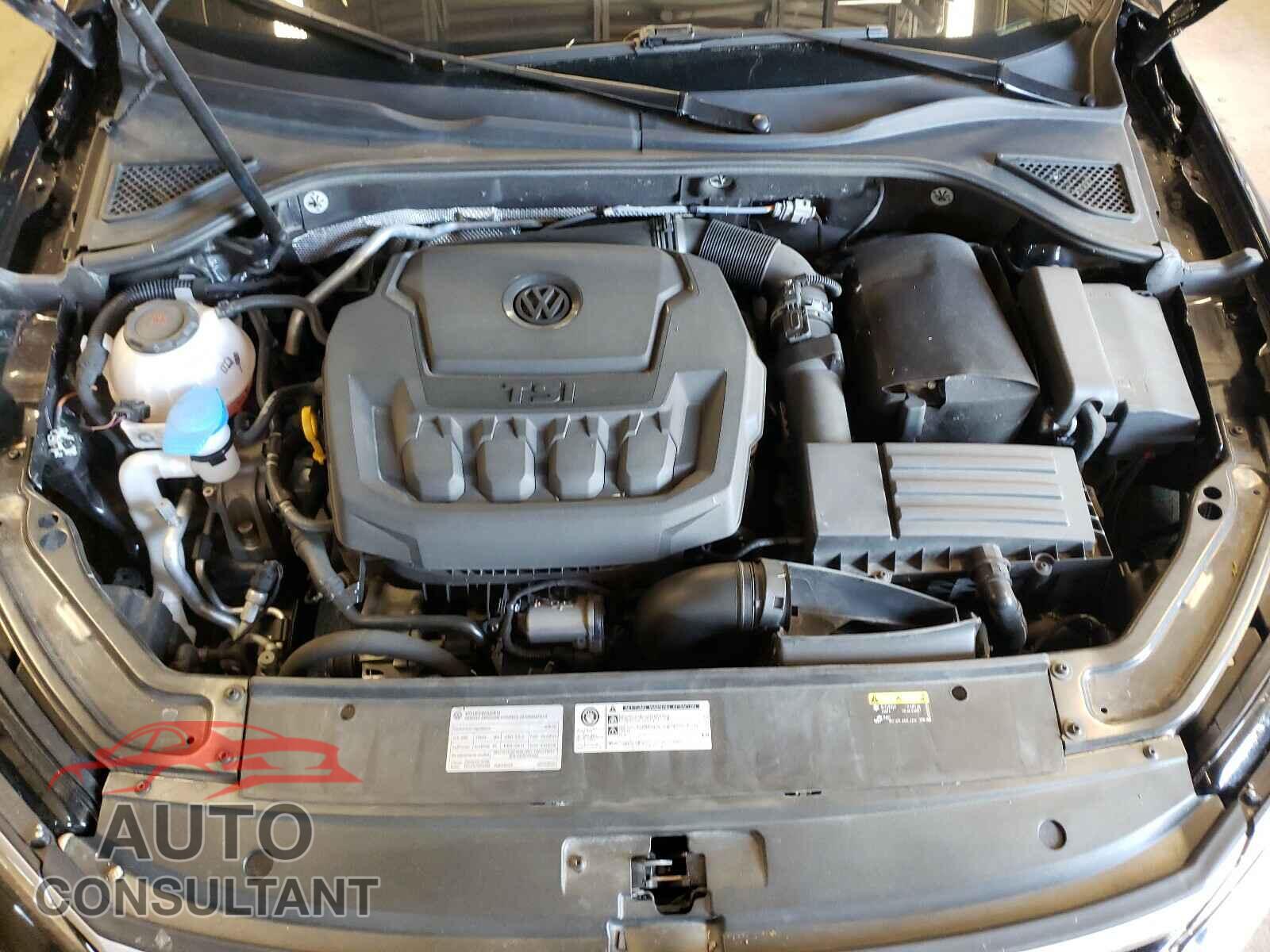 VOLKSWAGEN PASSAT 2018 - 1VWBA7A34JC011331
