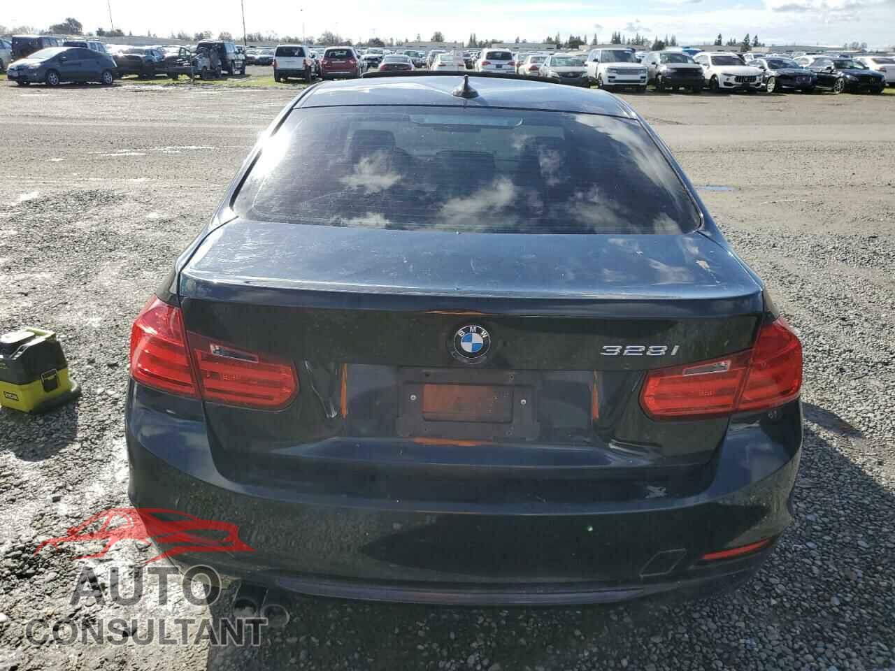BMW 3 SERIES 2013 - WBA3A5C59DF357742