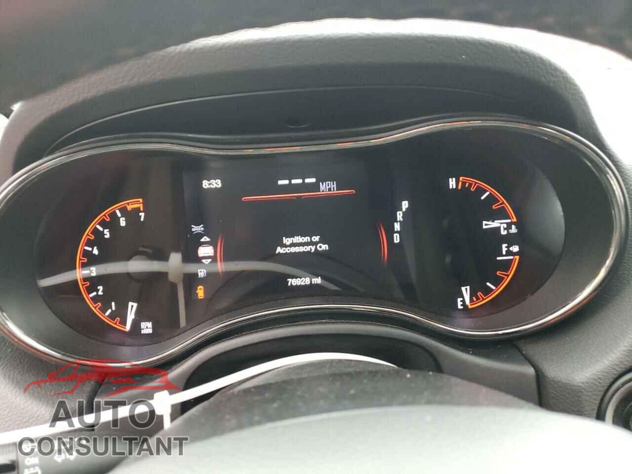 DODGE DURANGO 2018 - 1C4RDJDG3JC282319