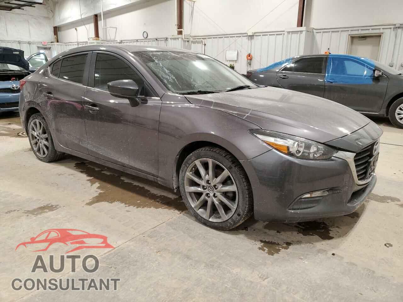 MAZDA 3 2018 - 3MZBN1V37JM245571