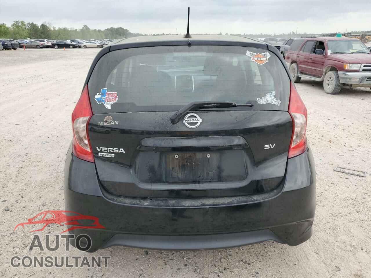 NISSAN VERSA 2017 - 3N1CE2CP0HL375617