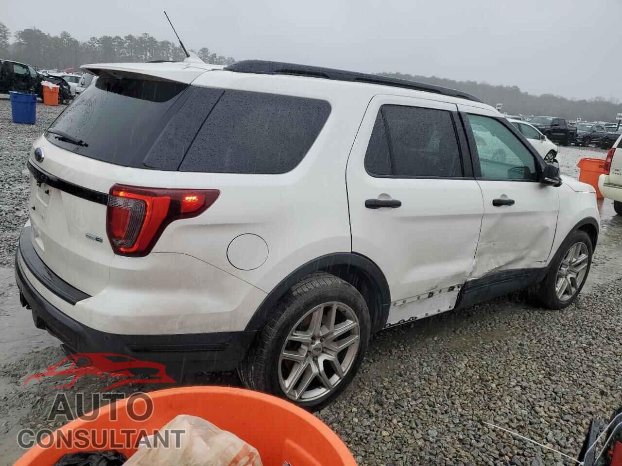 FORD EXPLORER 2018 - 1FM5K8GT4JGB38157